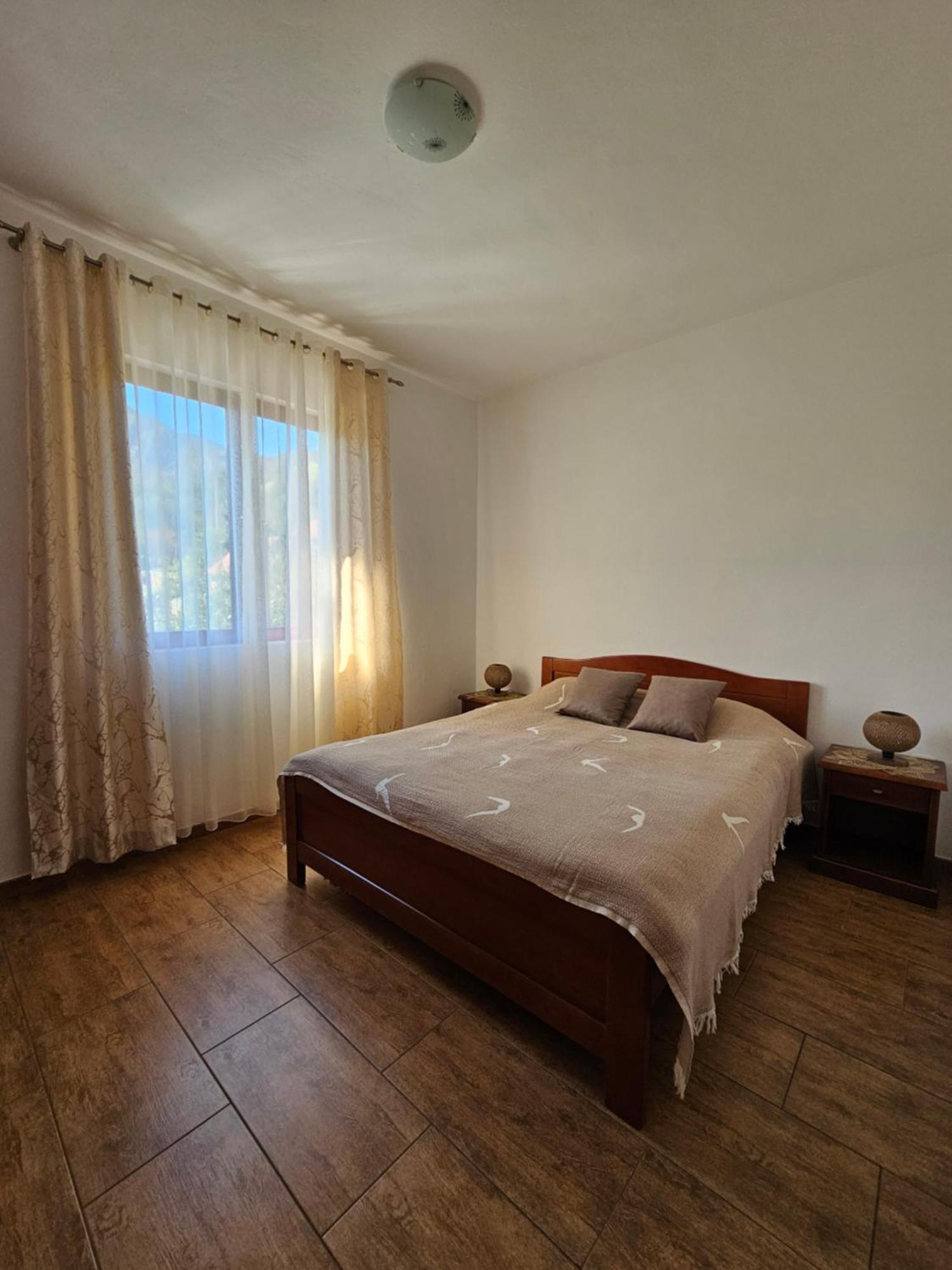 Apartments Nadja Kotor Exterior photo