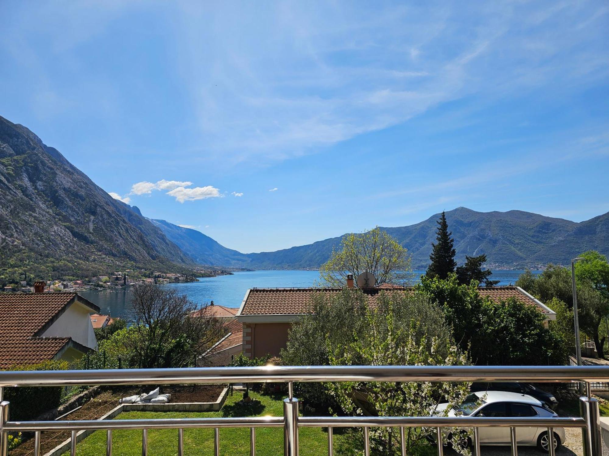 Apartments Nadja Kotor Exterior photo