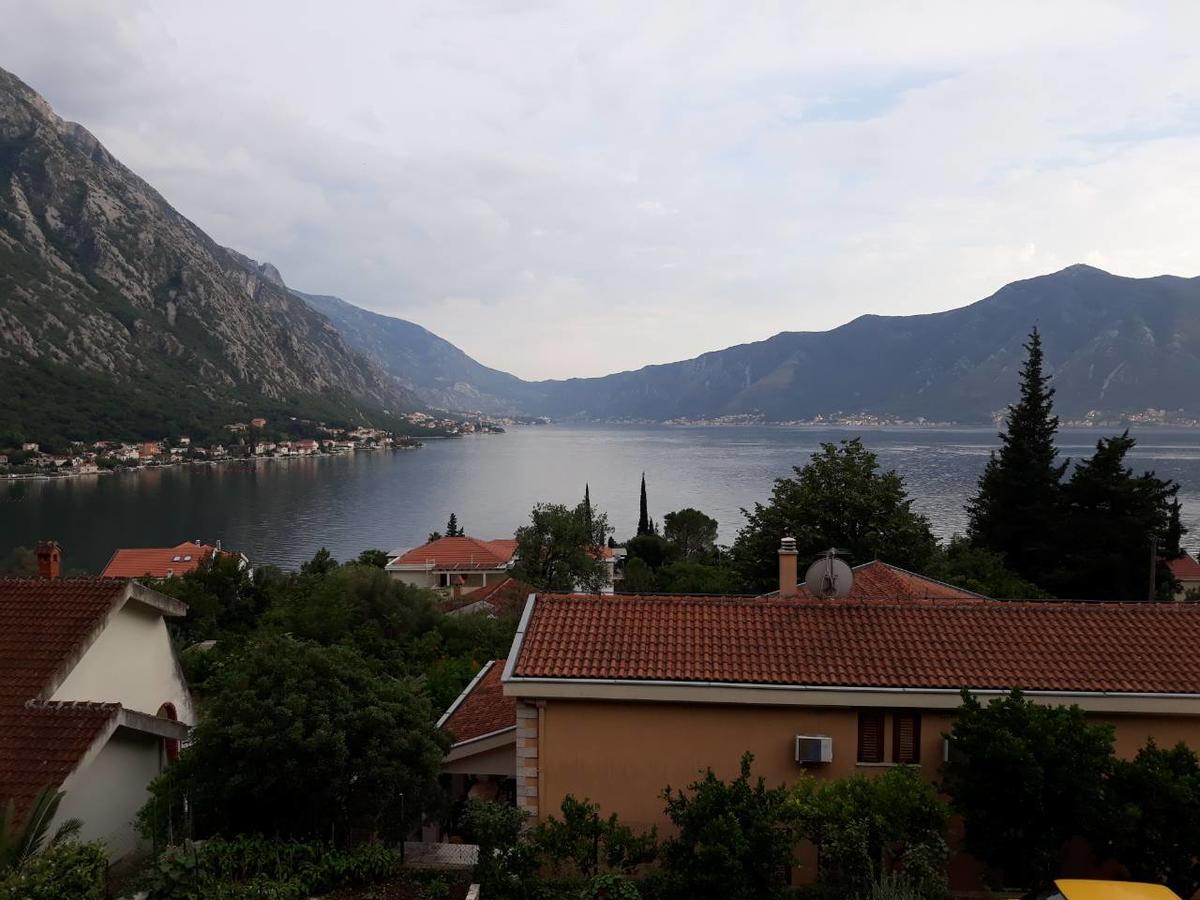 Apartments Nadja Kotor Exterior photo